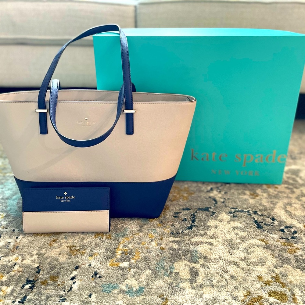 Kate Spade Cedar Street Small Harmony Tote with Wallet and Box